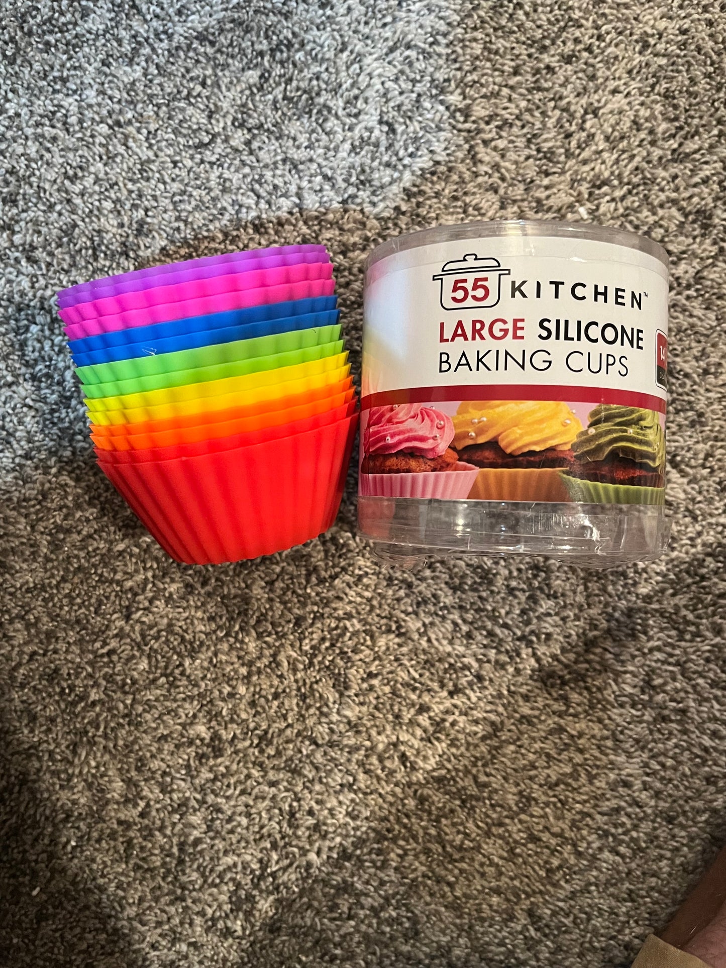 Silicone Cupcake Baking Cups (Pack of 14) - Large Reusable 100% Silicone Baking Cups in 7 Colors - Non-Stick Easy Clean Silicone Cups For Delicious Baking - BPA-Free Silicone Bakeware